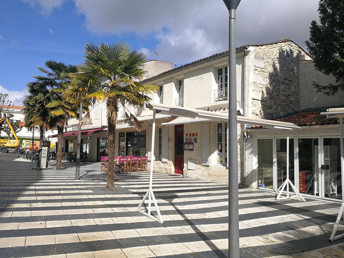 Appartement La Loge du Theatre - Saintes Extérieur photo